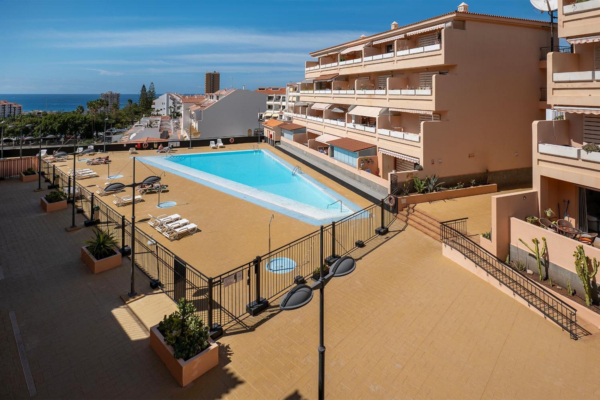 Los Cristianos Piscina Y Terraza 외부 사진