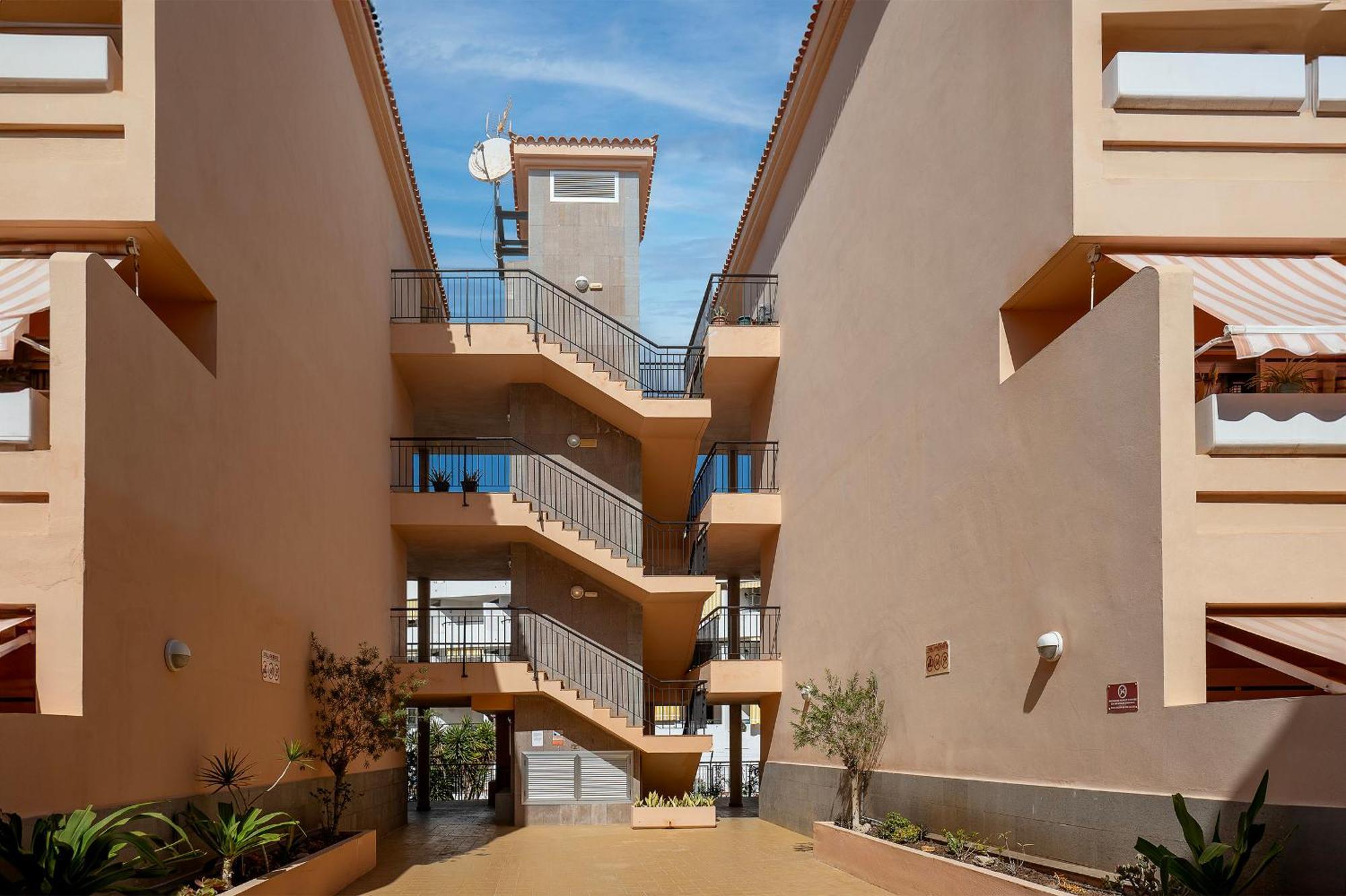 Los Cristianos Piscina Y Terraza 외부 사진
